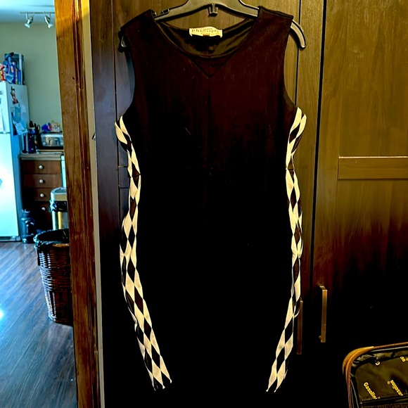 Stretchy dress, pull over. Great for work, - Picture 1 of 3